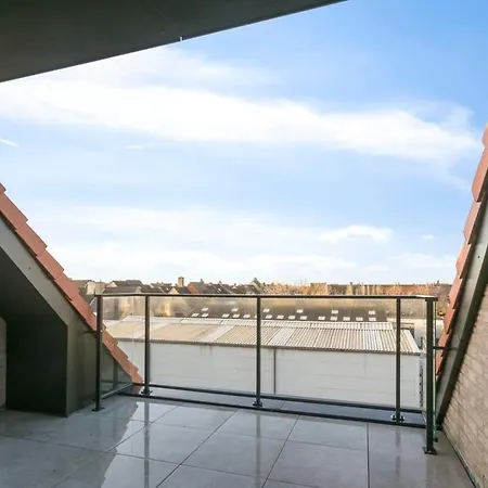 Apartment Huswell - Spacious 3 Bedroom With Private Garage